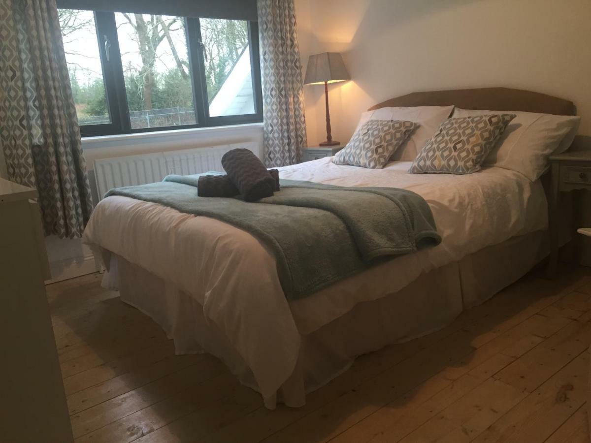 Railway Country House Gorey Extérieur photo